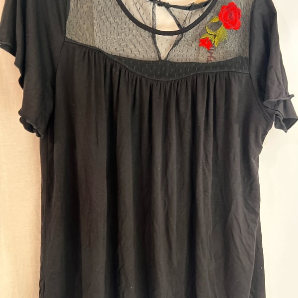 Pebble and Stone Black Sheer Mesh Yoke Floral Embroidered Short Sleeve Flowy Top