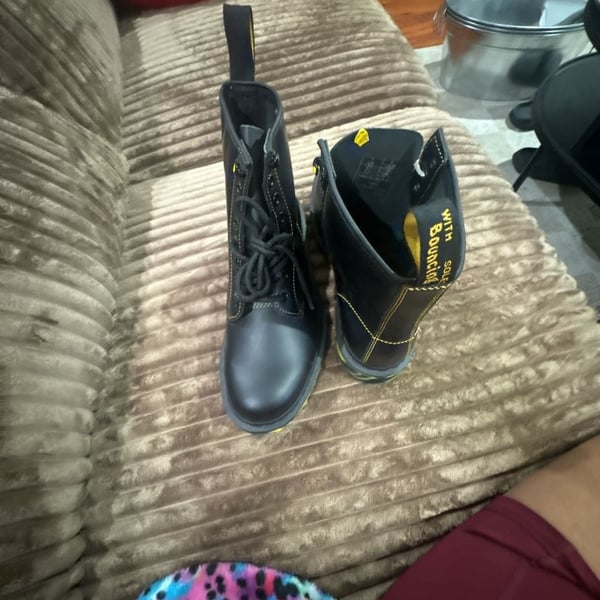 Dr. Martens 1460 Black Smooth Yellow Marbled Sole Combat Boots Size US M 8 / US L 9