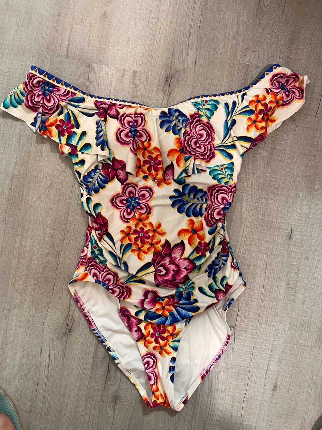 La Blanca Paradiso Ruffle Off-The-Shoulder One-Piece Swimsuit Size 10 2