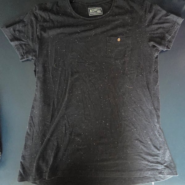 Authentic Work Worn Garments Black Speckled Pocket T-Shirt Size Large