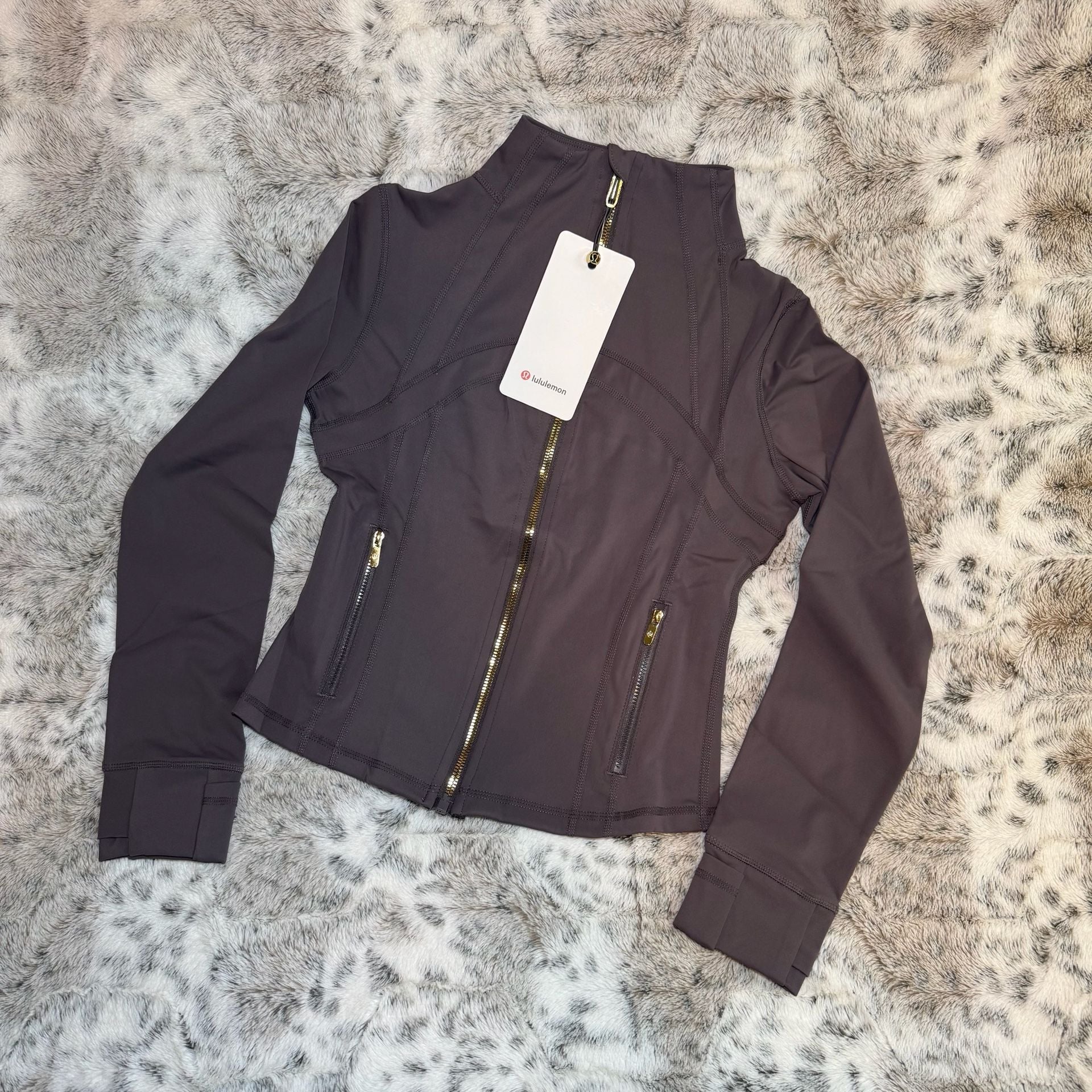 Lululemon Define Cropped Jacket *Nulu Size 8 2
