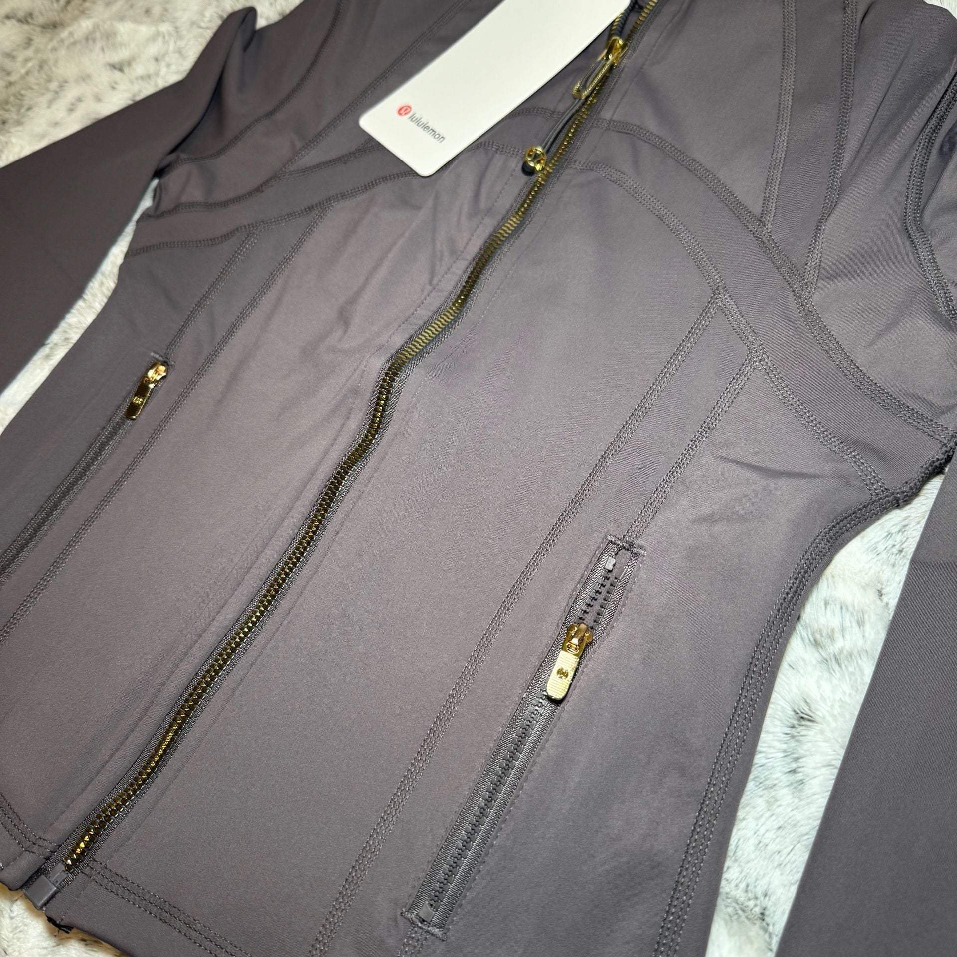 Lululemon Define Cropped Jacket *Nulu Size 8 3