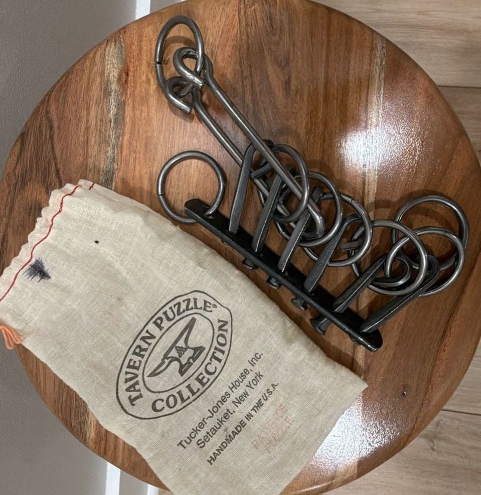 Tavern Puzzle Collection Patience Metal Wire Puzzle with Storage Bag 1