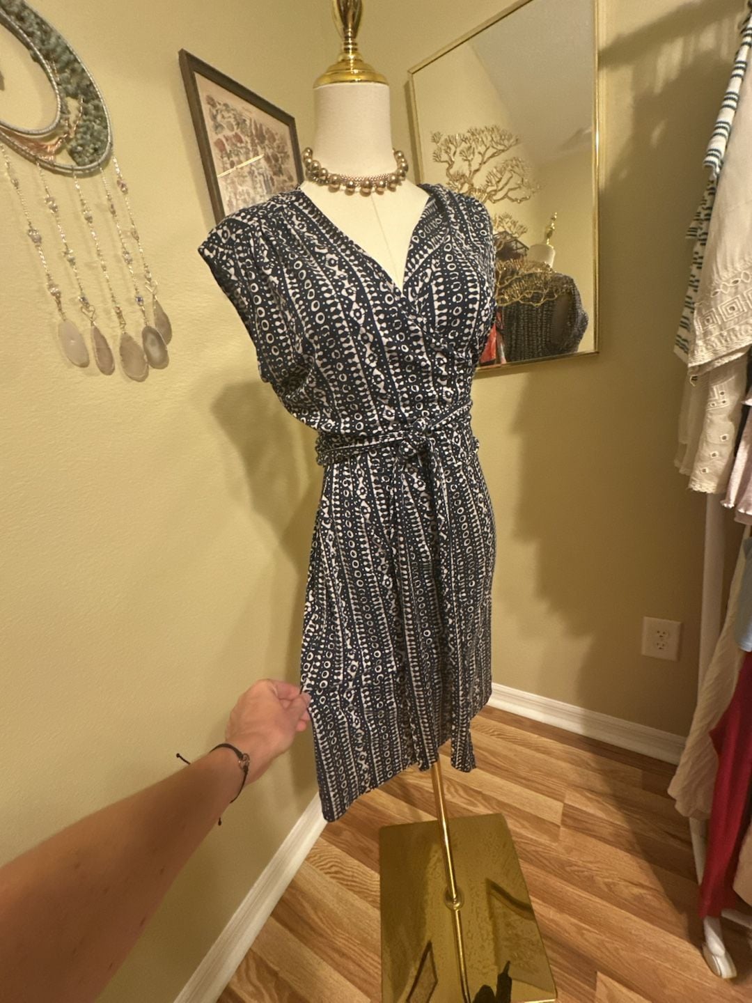 Tory Burch Blue and White Printed Silk Sleeveless Wrap Dress Size L 4