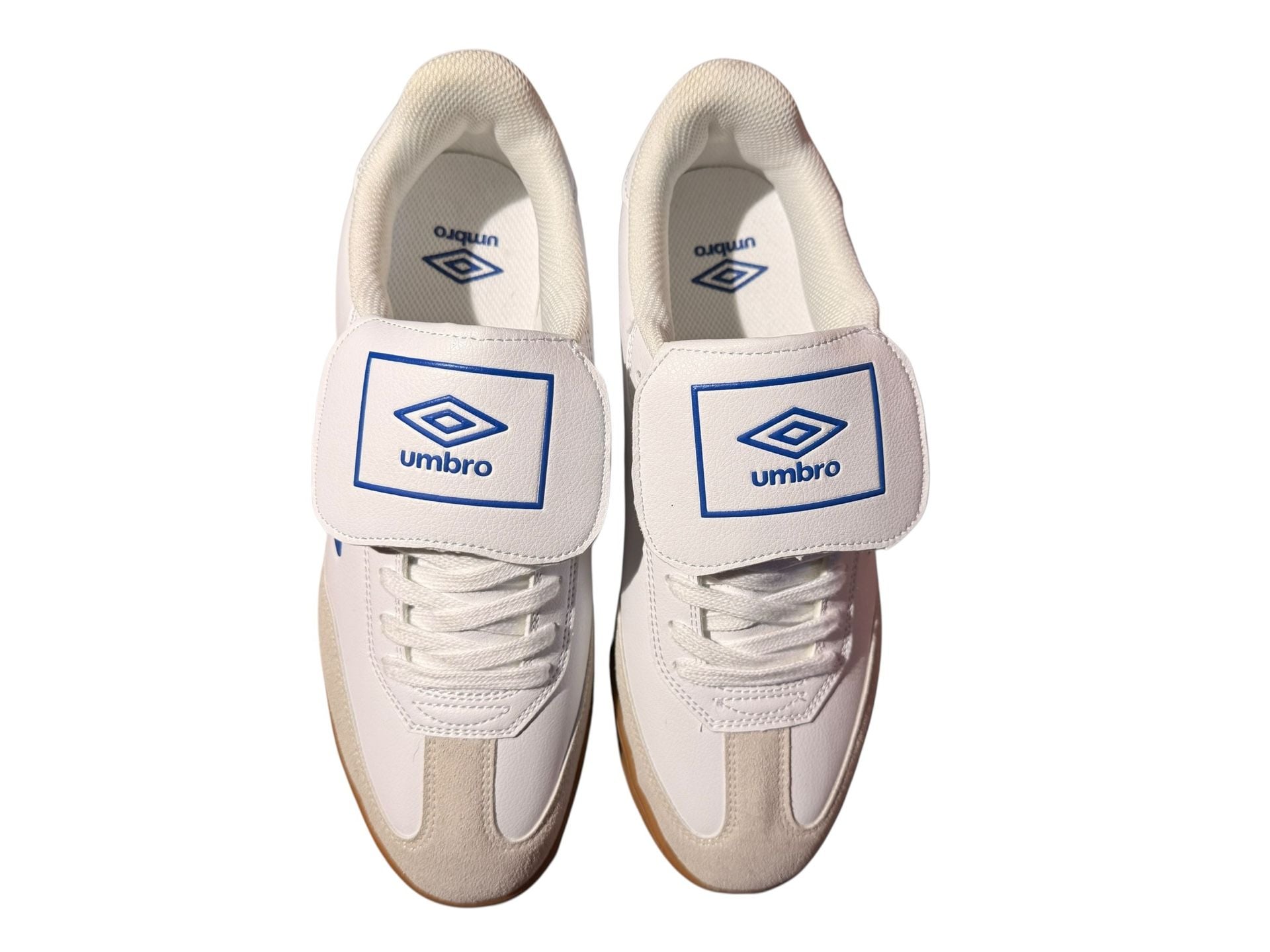 Umbro TX White Red Soccer Sneakers Low Laces Mens Athletic Shoes 12
