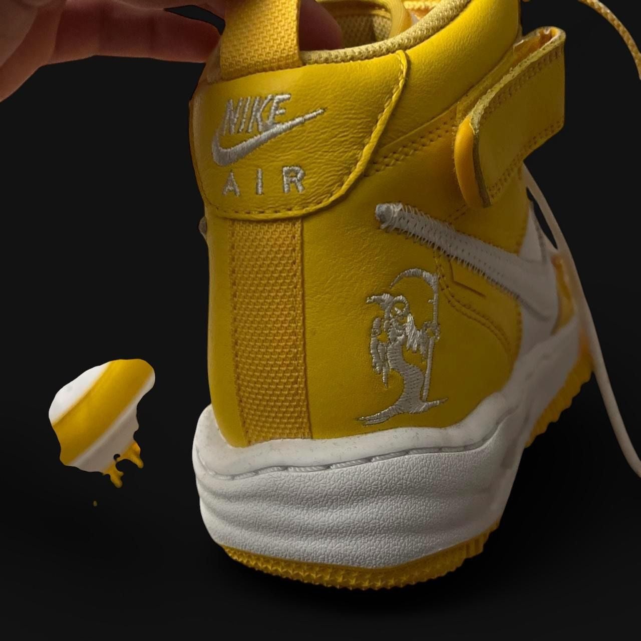 Off-White x Nike Air Force 1 Mid SP Leather Varsity Maize Yellow 4