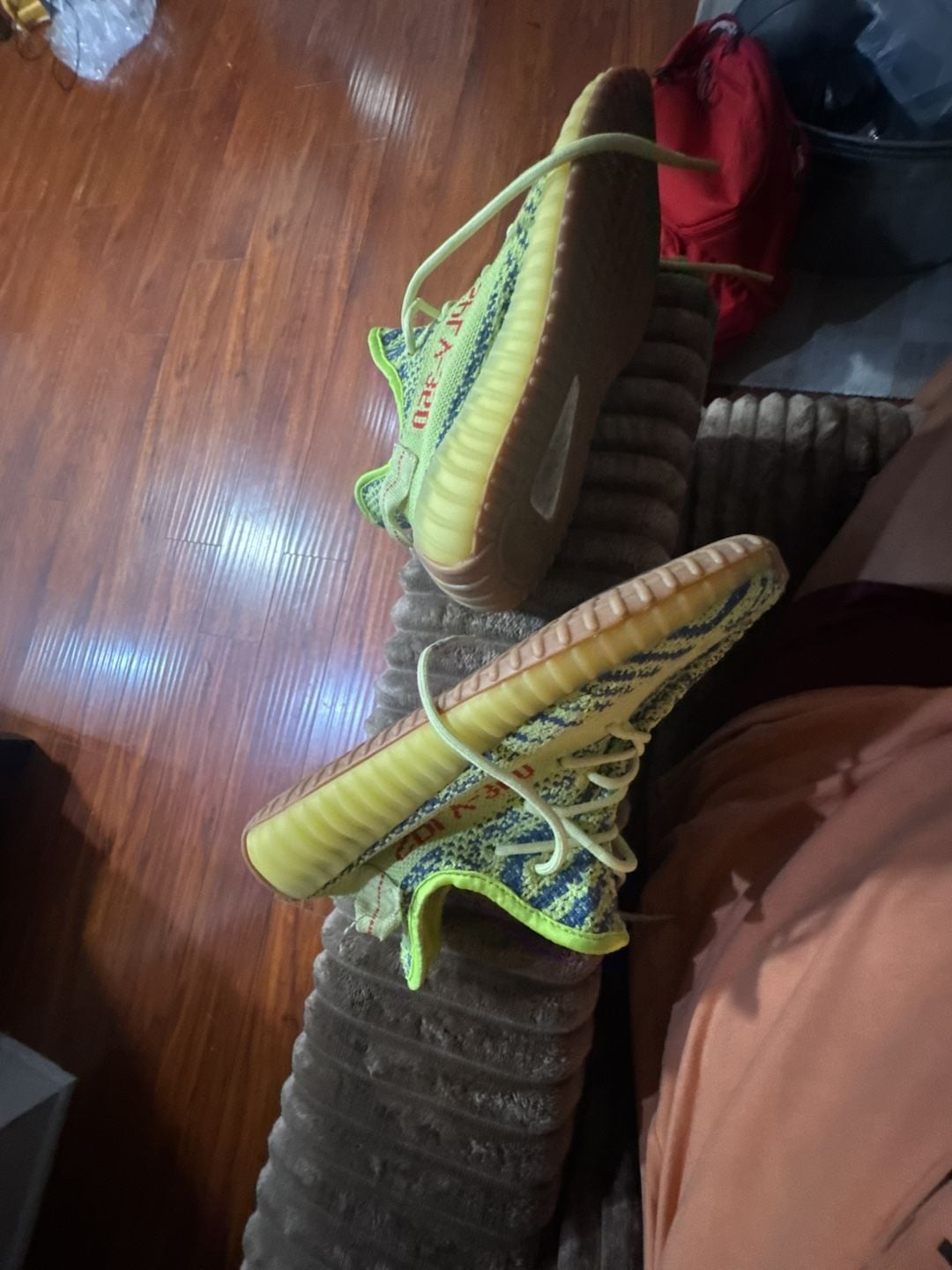 Adidas Yeezy Boost 350 V2 Semi Frozen Yellow B37572 4