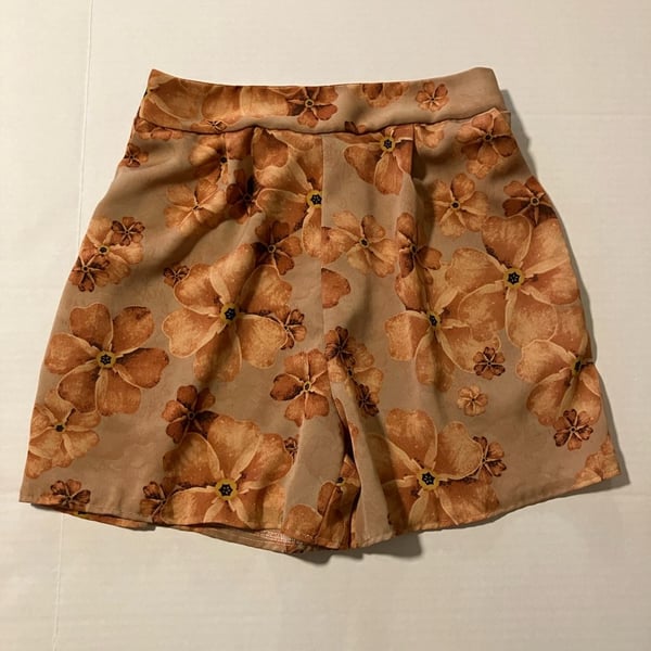 Light Brown Floral Print Loose Fit Casual Shorts For Women, Spring/Autumn