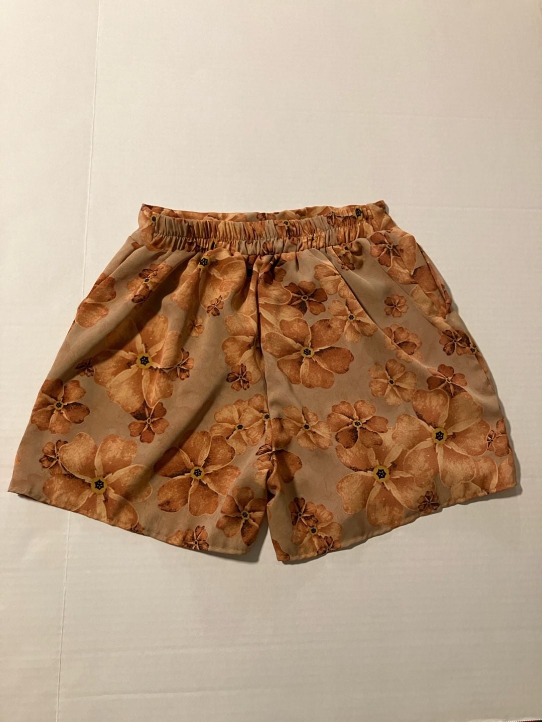 Light Brown Floral Print Loose Fit Casual Shorts For Women, Spring/Autumn 5