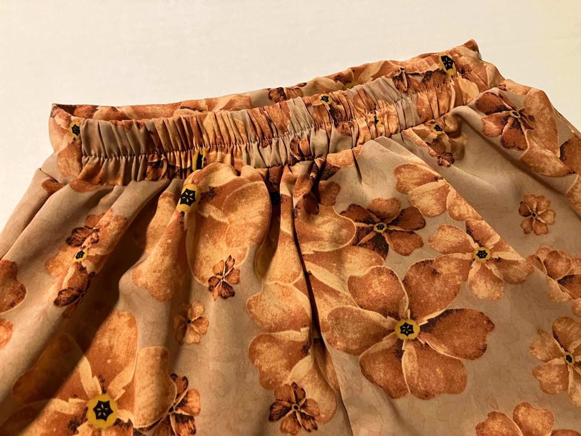 Light Brown Floral Print Loose Fit Casual Shorts For Women, Spring/Autumn 6