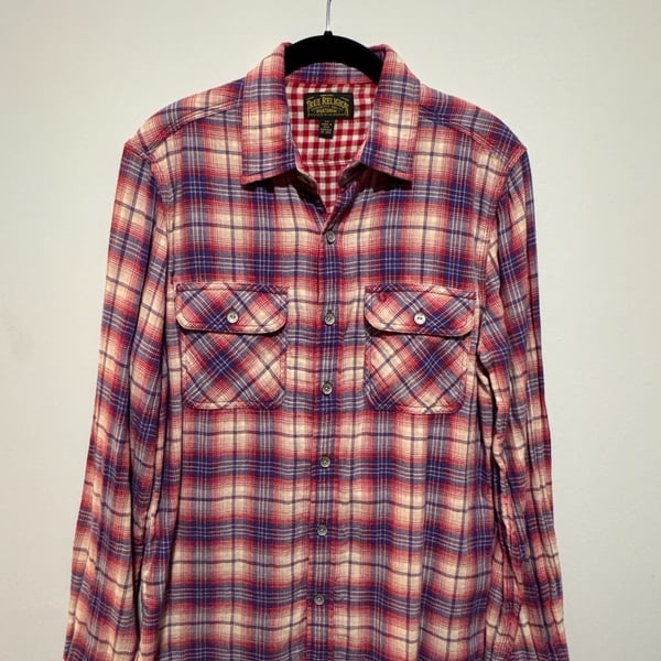 True Religion Plaid Button Up Shirt Men’s Small Red Blue Cotton