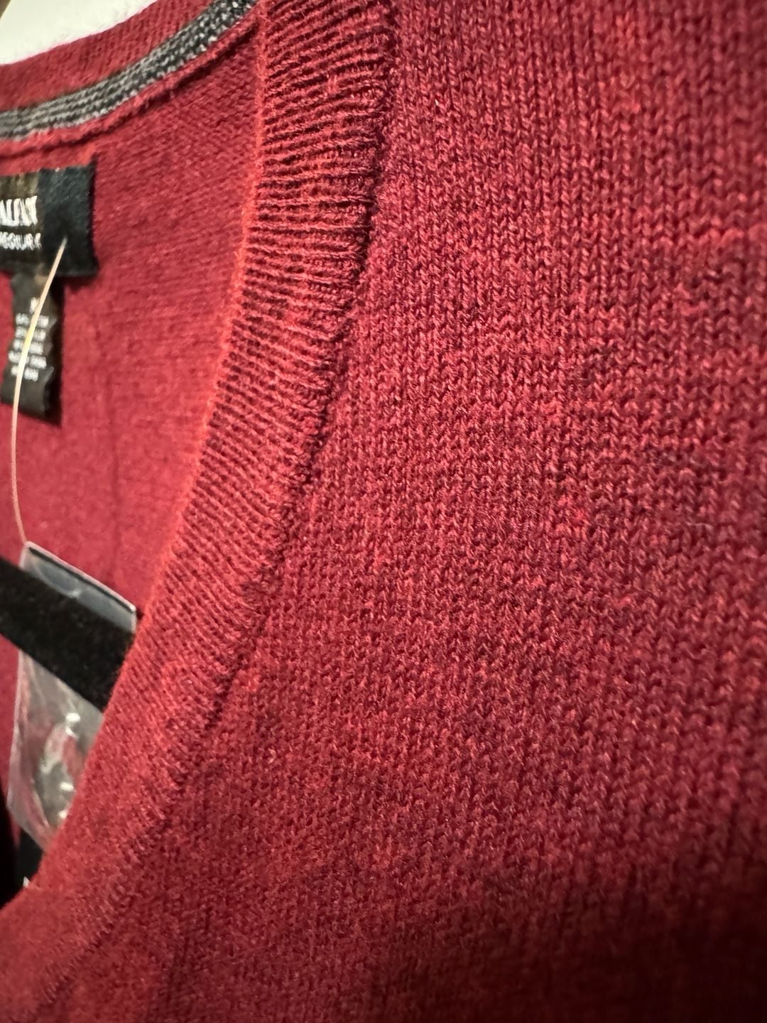 Alfani Mens Regular Fit V-Neck Sweater Red Velvet Htr Medium 8