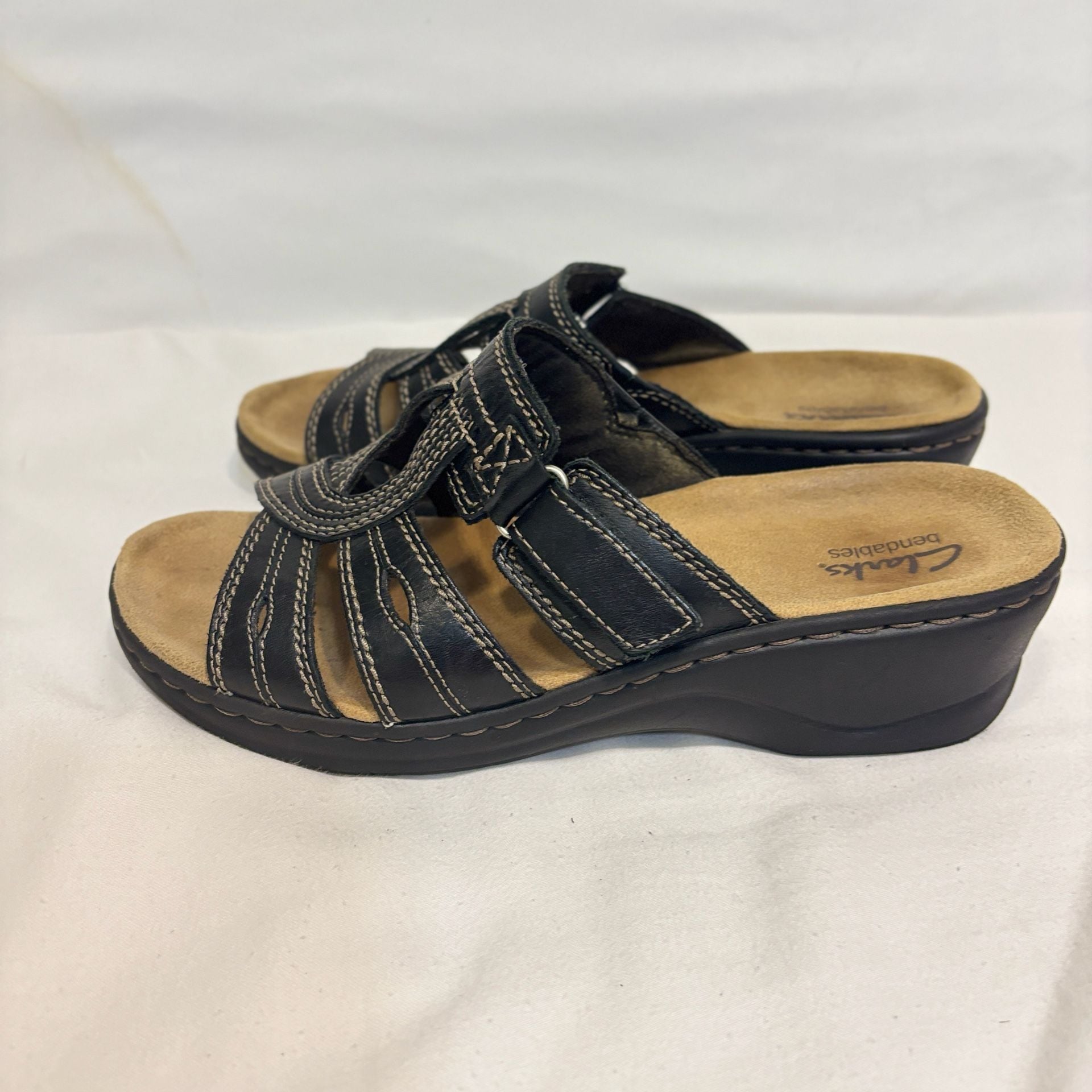 Clarks Bendables Black Leather Wedge Comfort Sandals Size 9 6