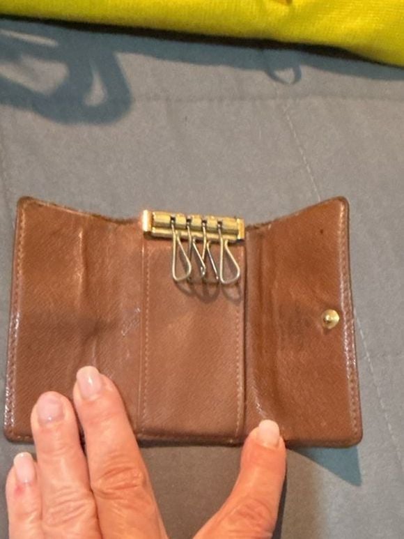 Louis Vuitton Monogram Vintage Multicles 4 Ring Key Holder 4