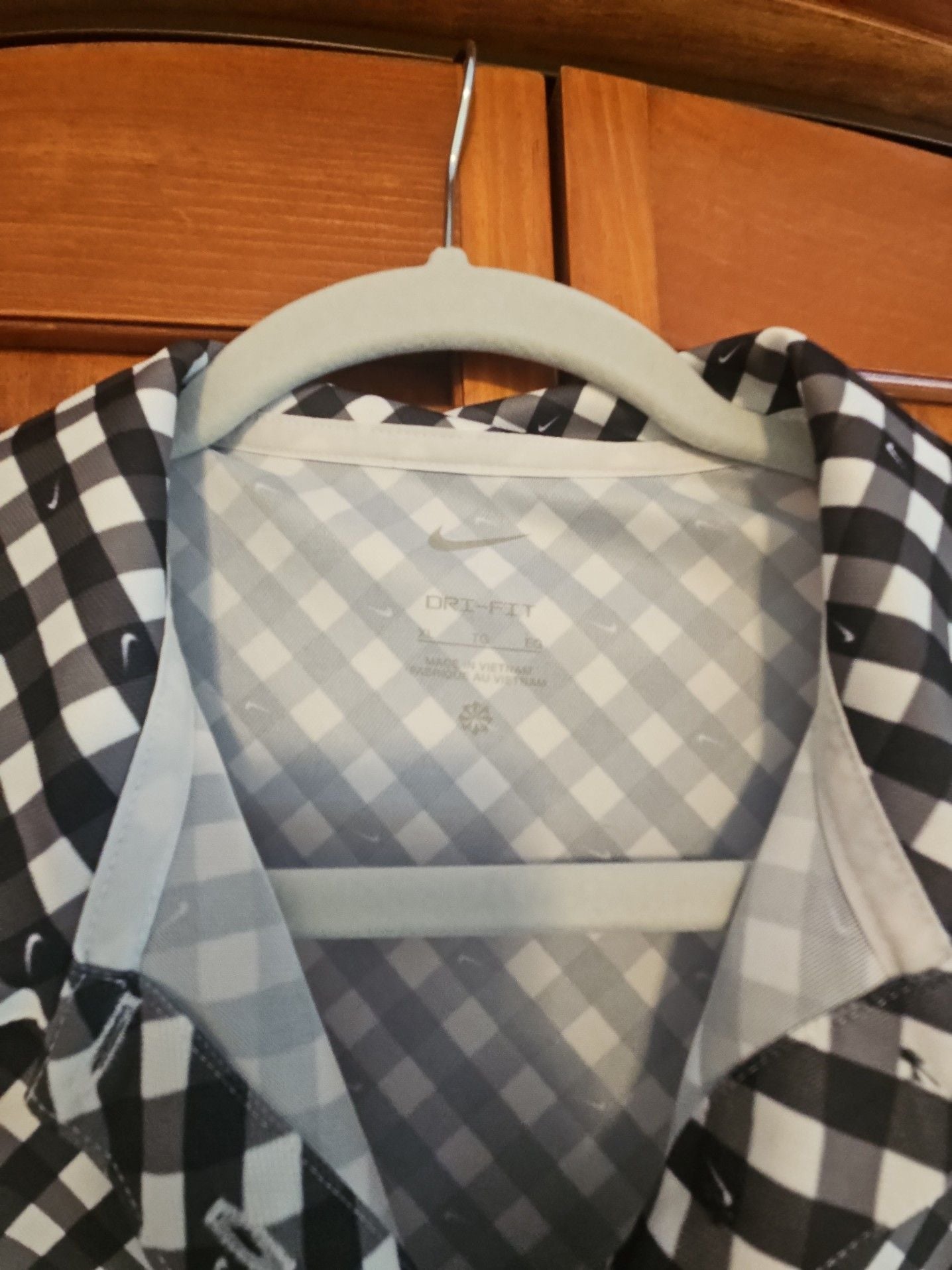Nike Dri-Fit Victory Black and White Gingham with Nike Swoosh Sleeveless Golf Polo 2