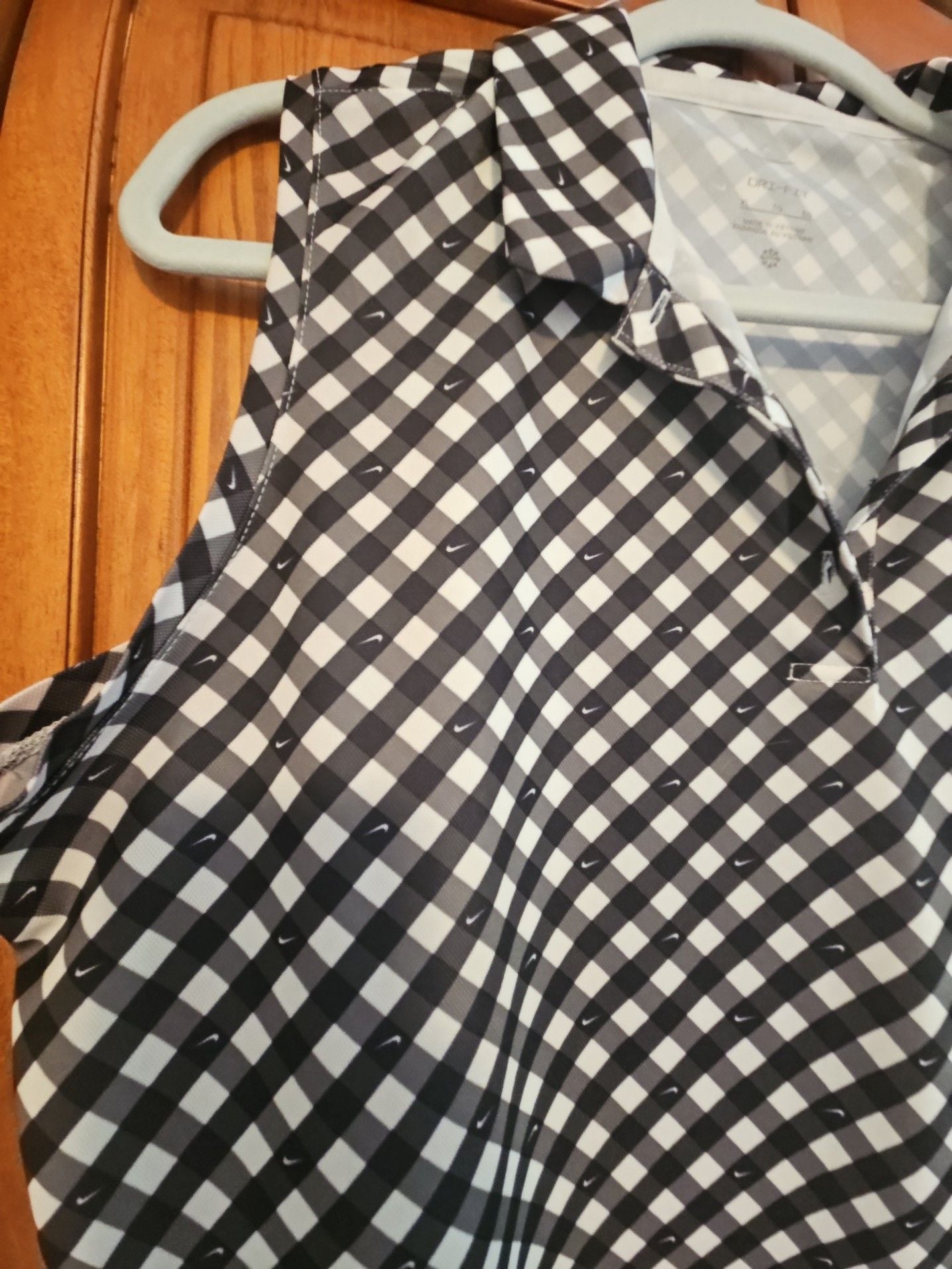 Nike Dri-Fit Victory Black and White Gingham with Nike Swoosh Sleeveless Golf Polo 3