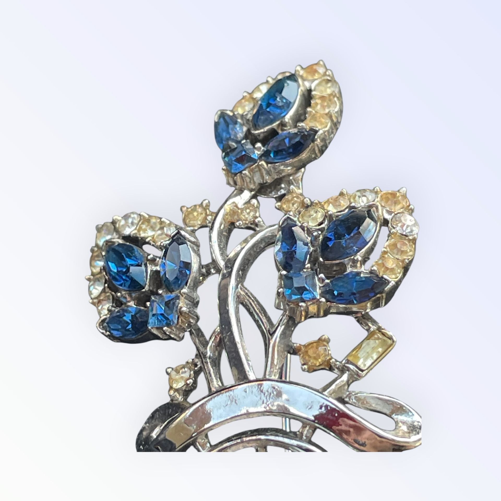 Vintage Trifari Pat Pend Blue and Yellow Rhinestone Flower Basket Brooch 5