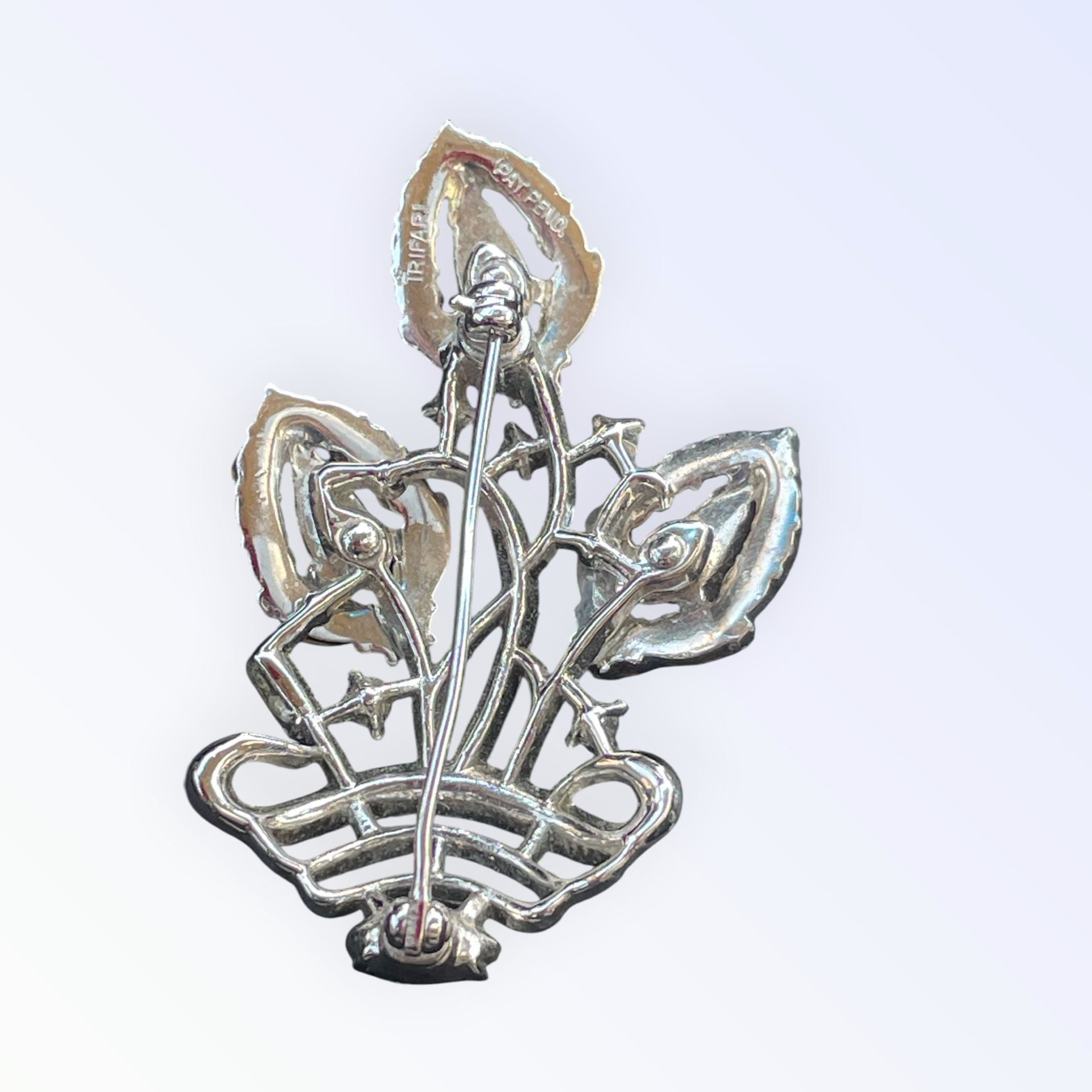 Vintage Trifari Pat Pend Blue and Yellow Rhinestone Flower Basket Brooch 6
