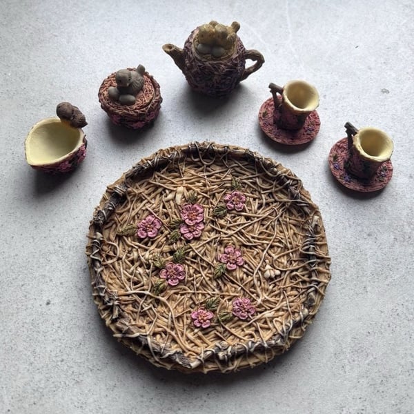 Harmony Kingdom Byron's Secret Garden Miniature Tea Set with Birds and Nest Tray