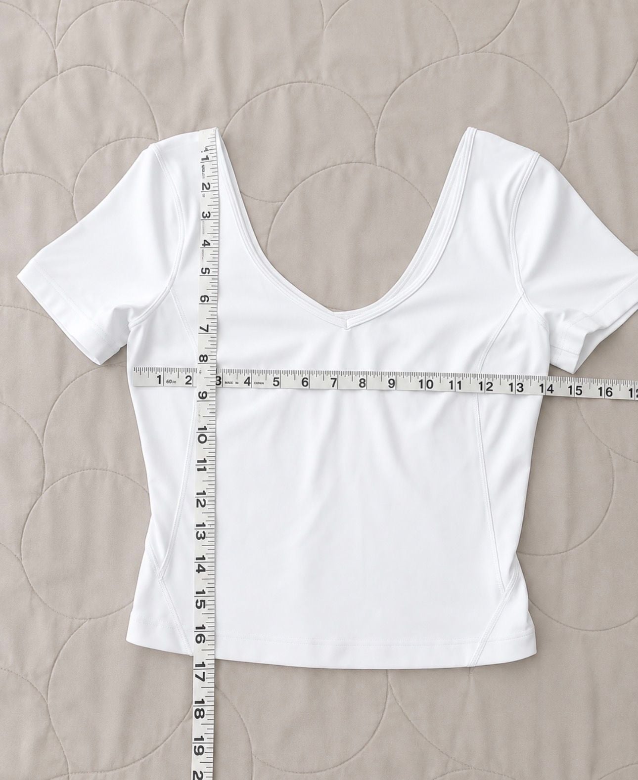 Lululemon Align T-Shirt White Nulu Crop Top Approx Size 4 5