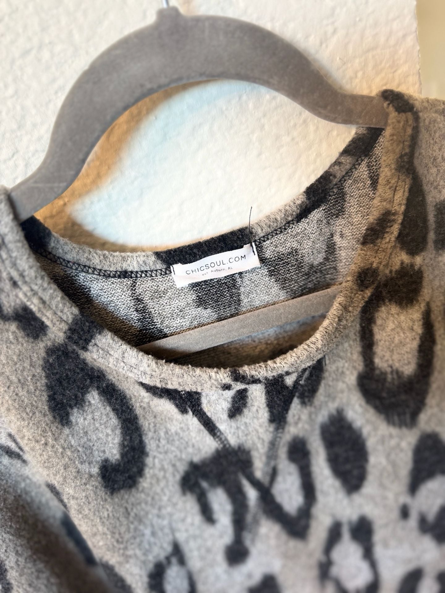 Chic Soul Gray Black Leopard Print Oversized Tunic Sweater 3
