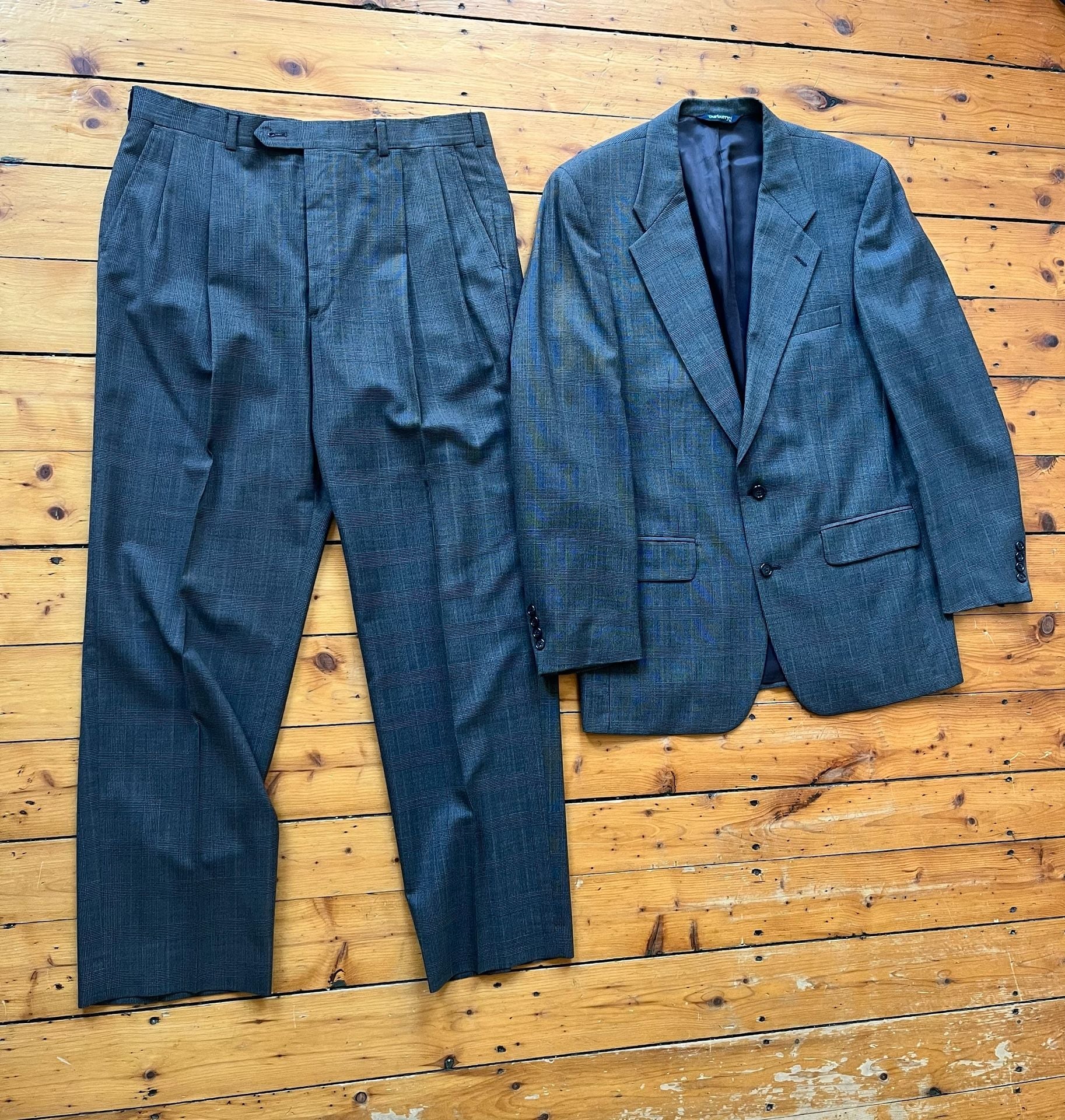 Burberrys Vtg 100% Wool Gray Plaid Suit Mitchells of Westport Union Tag 42R 36 1