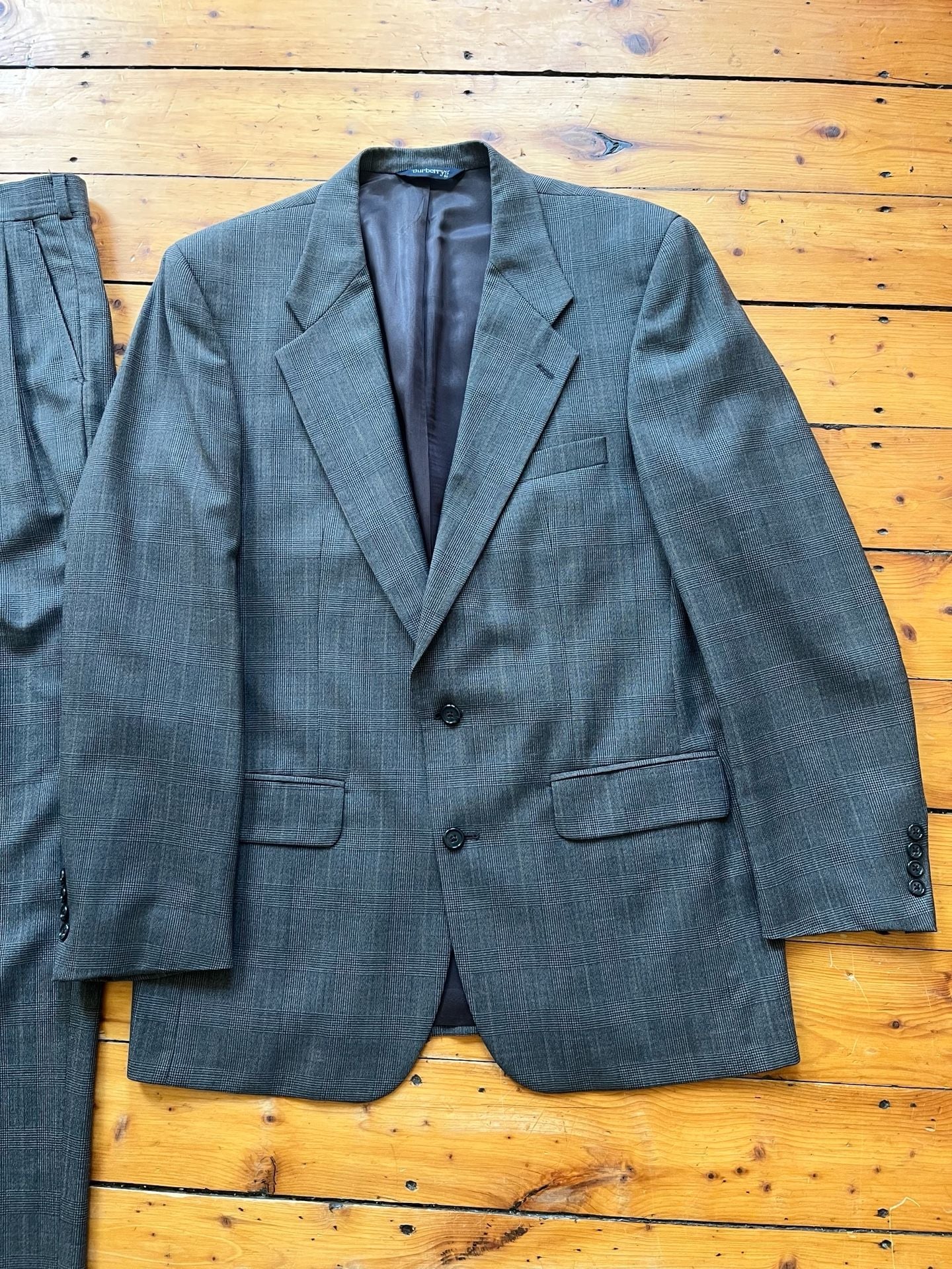 Burberrys Vtg 100% Wool Gray Plaid Suit Mitchells of Westport Union Tag 42R 36 2