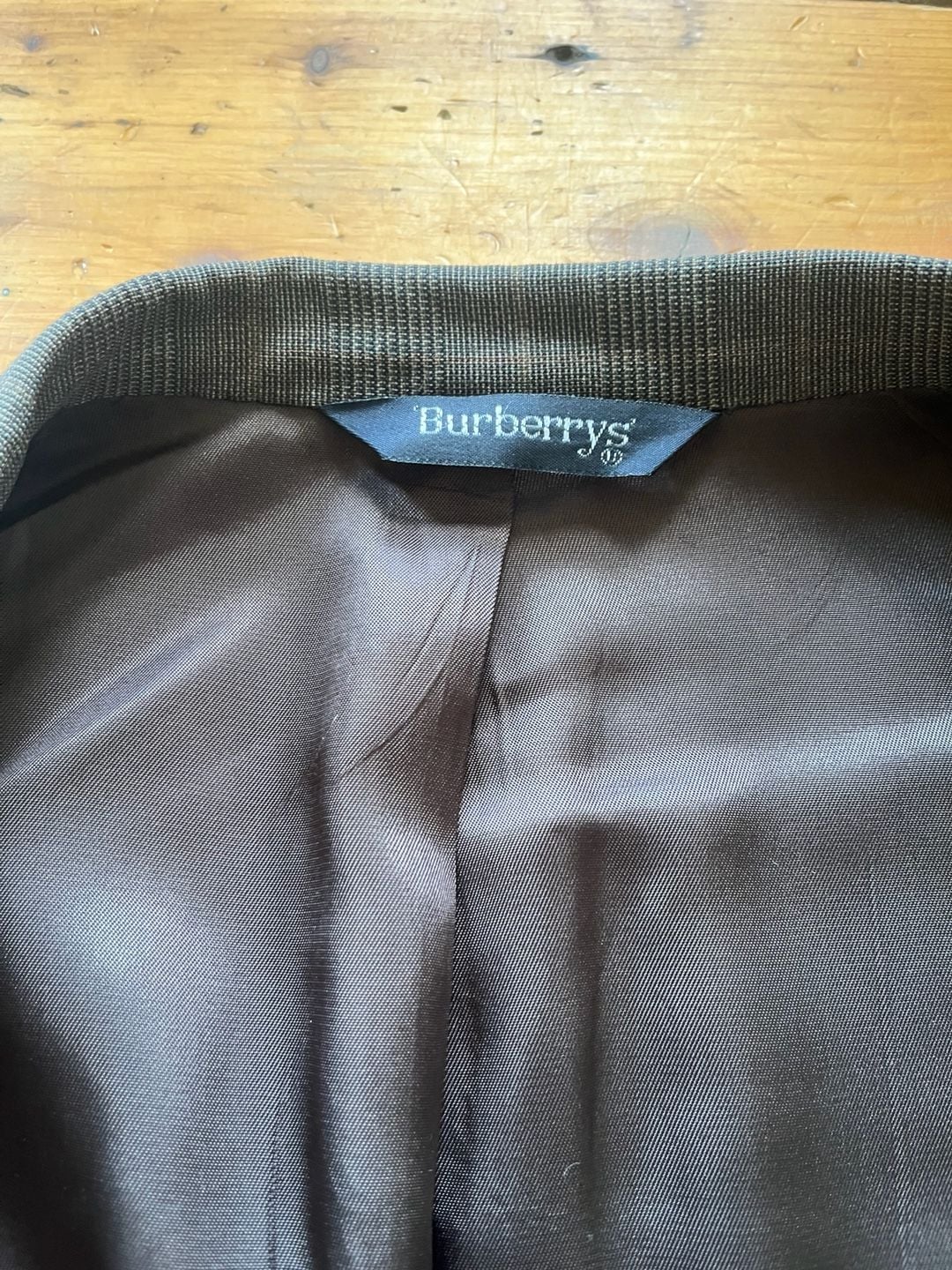 Burberrys Vtg 100% Wool Gray Plaid Suit Mitchells of Westport Union Tag 42R 36 12
