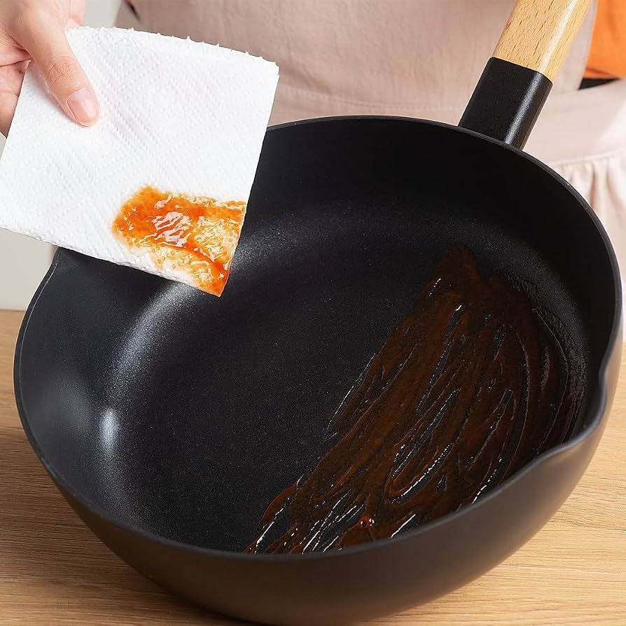Tasteplus Non-Stick Milk Pan Saucepan with Lid and Wooden Handle 14