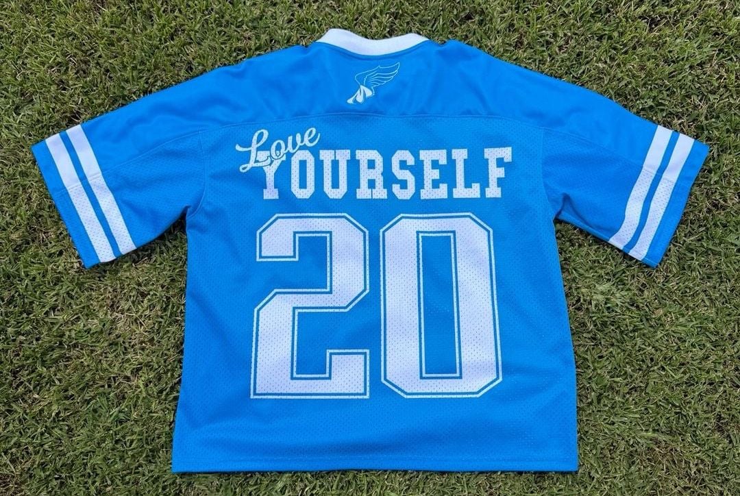 Misunderstood Est. 2020 Designed Blue Oversized Football Jersey Size XL 3