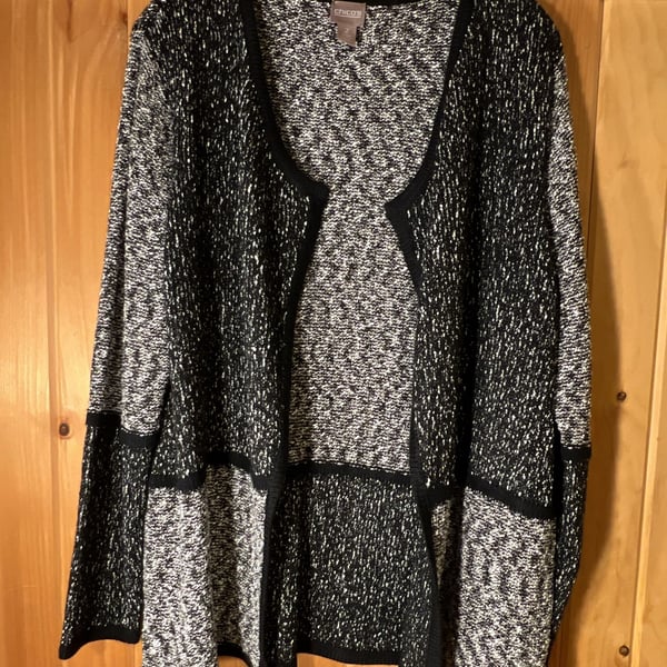 Chico's Black And White Textured Knit Open Front Cardigan Size 2