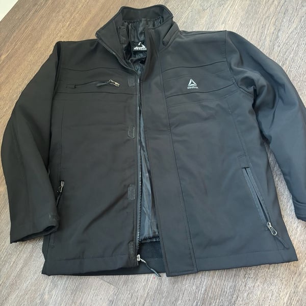 Reebok Boys Black Softshell Full Zip Jacket Size (10/12)