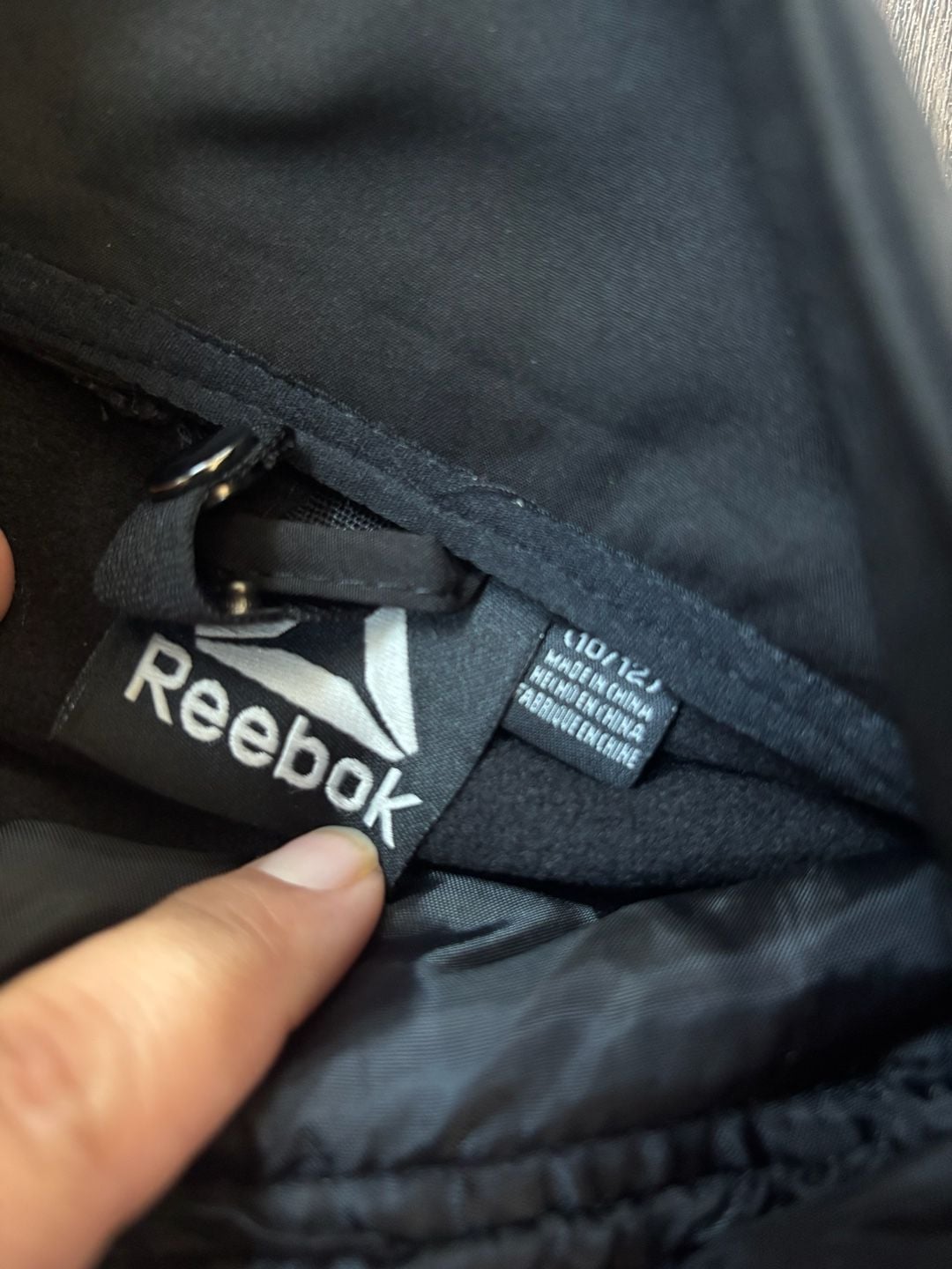 Reebok Boys Black Softshell Full Zip Jacket Size (10/12) 6