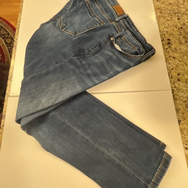 Judy Blue Capri Fit Mid Rise Denim Jeans Size 9/29