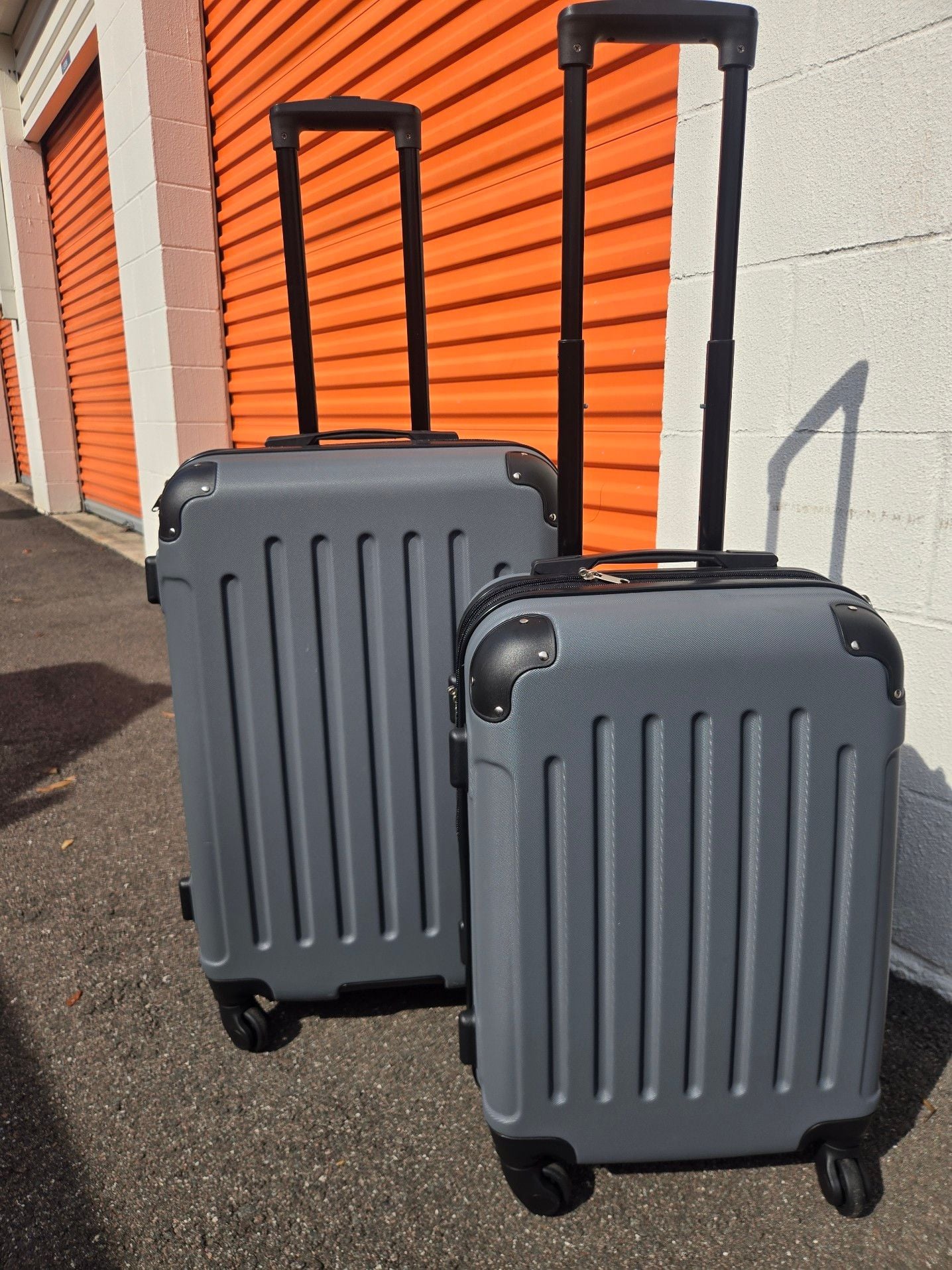 Twin Rolls, 2-Piece Travel Suitcase Hard Shell 1