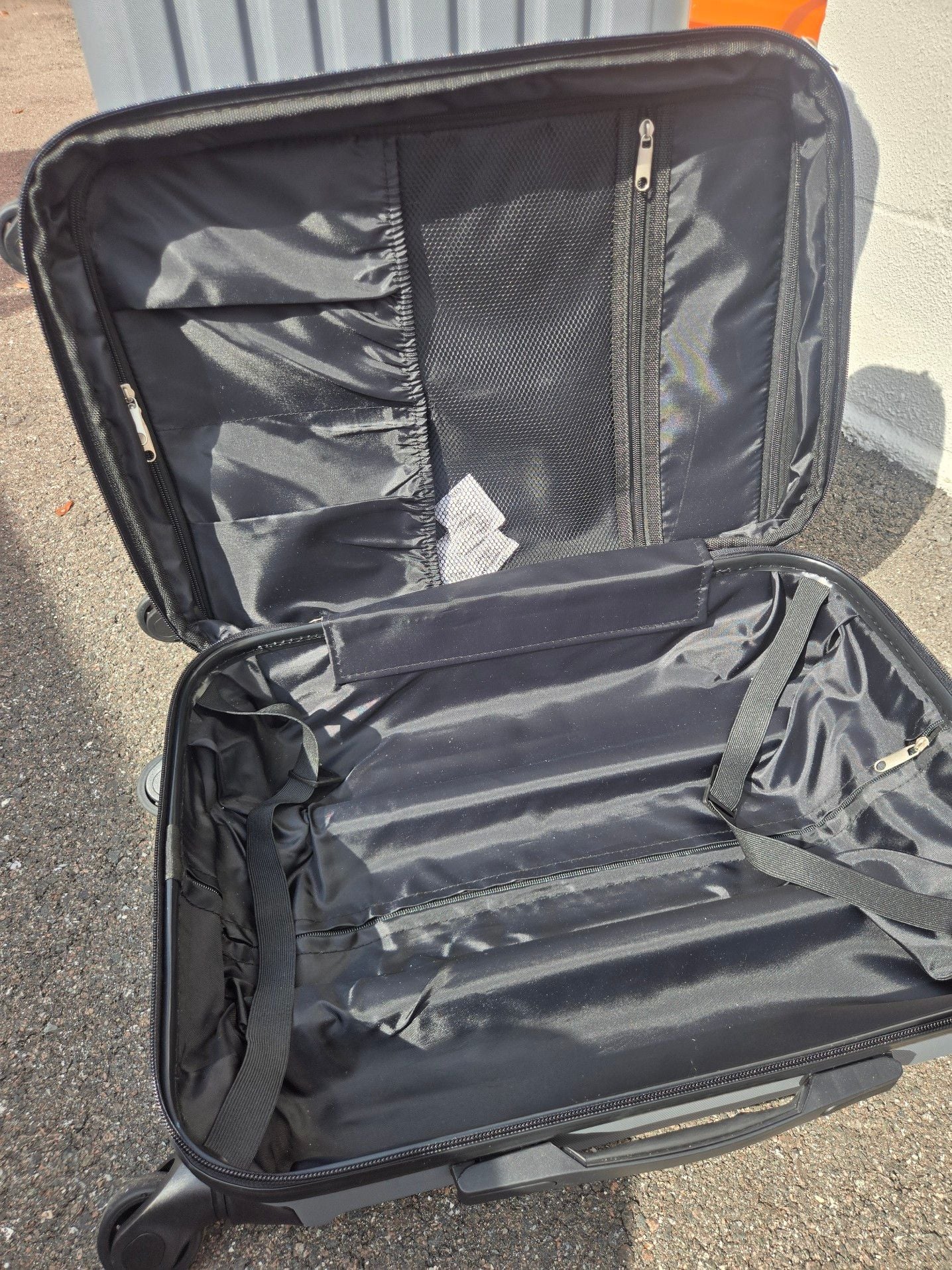 Twin Rolls, 2-Piece Travel Suitcase Hard Shell 3