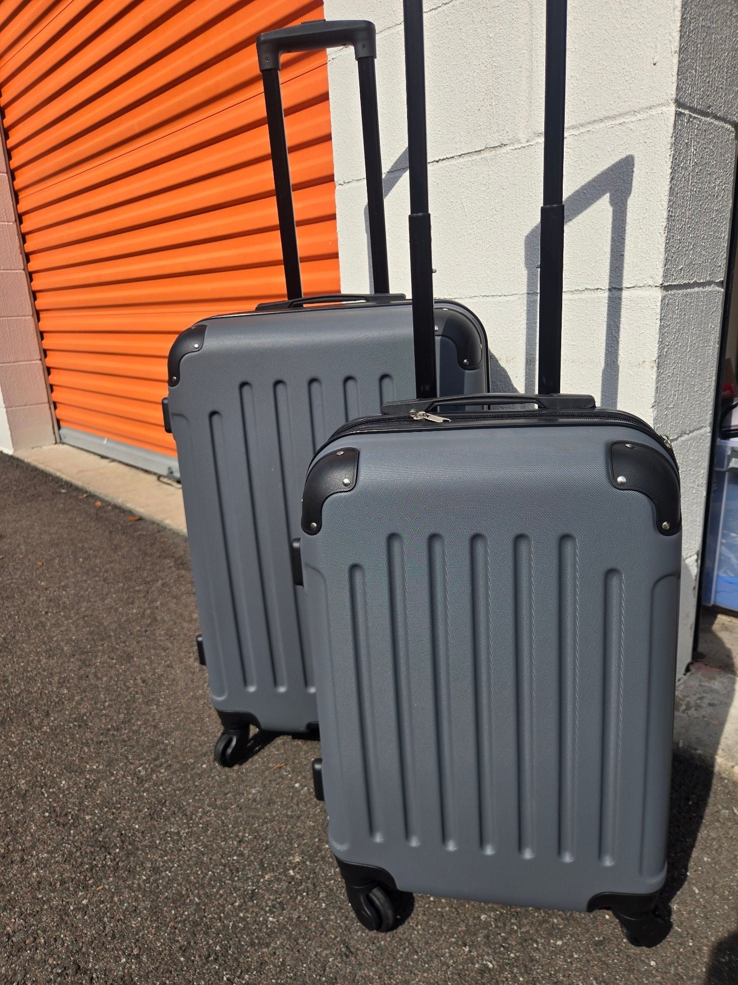 Twin Rolls, 2-Piece Travel Suitcase Hard Shell 4