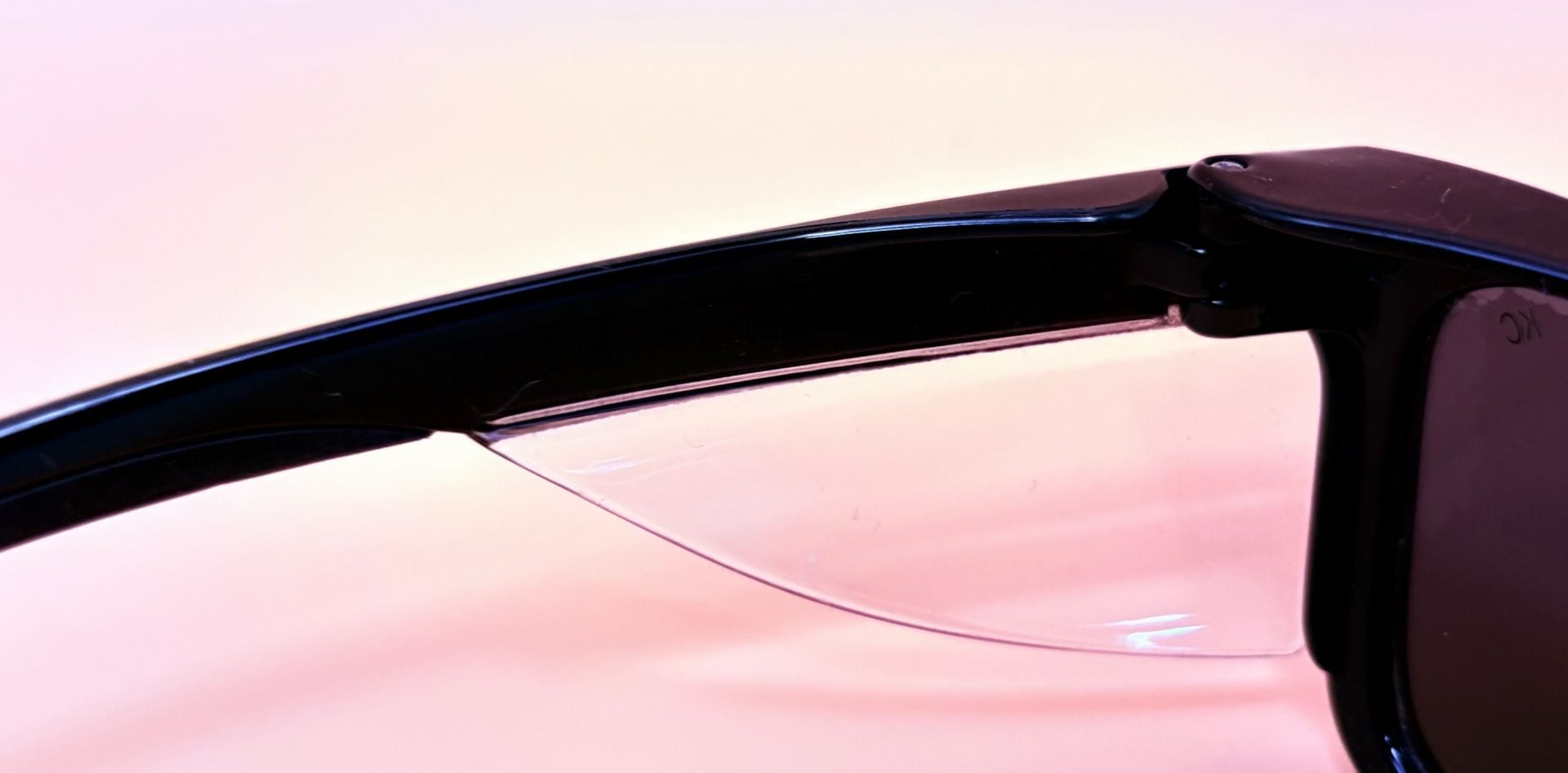 NEW KleenGuard Maverick 49311 Safety Glasses Smoke Lens Black Frame + Case 7