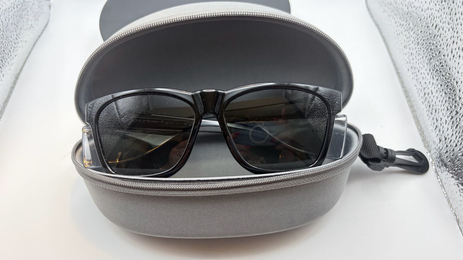 NEW KleenGuard Maverick 49311 Safety Glasses Smoke Lens Black Frame + Case 2