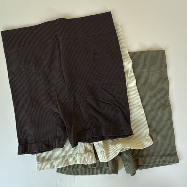 SKIMS Ribbed Boxer Shorts S/M Lot of 3 Dark Brown Cream Olive Green