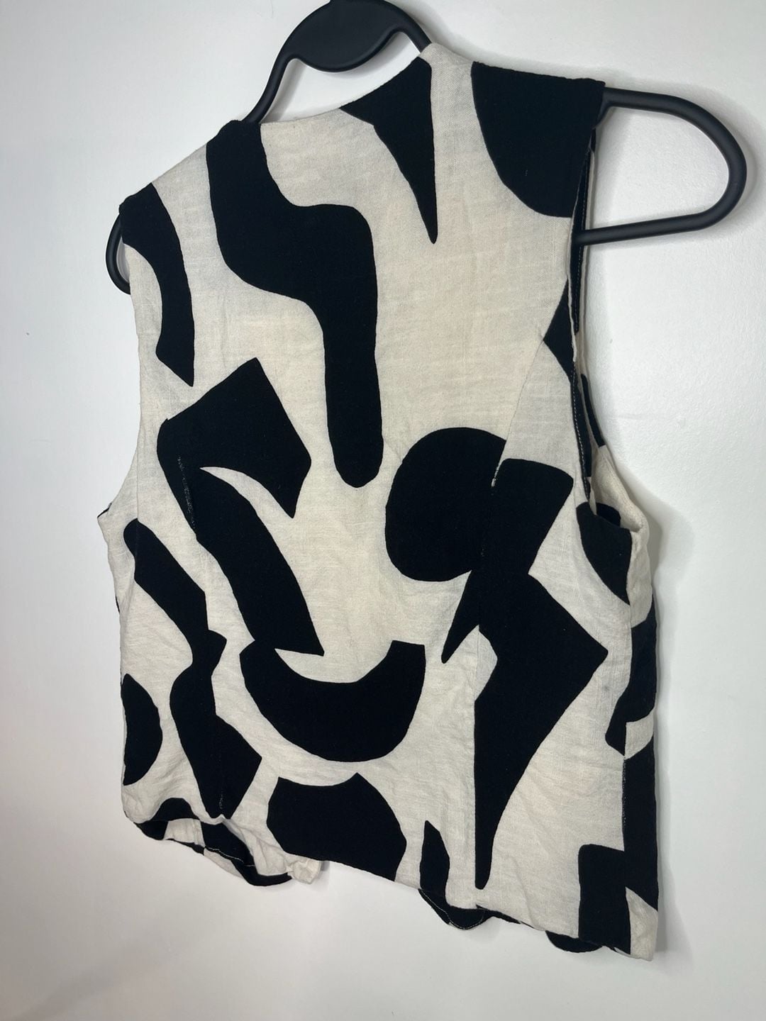 Paper Heart Black and White Abstract Printed Button Down Vest Size L 7