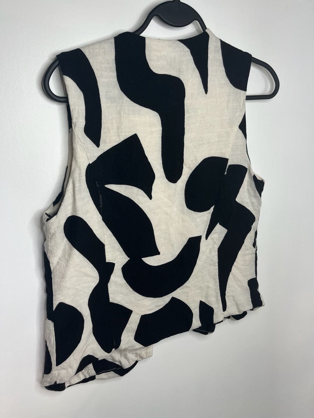 Paper Heart Black and White Abstract Printed Button Down Vest Size L 8