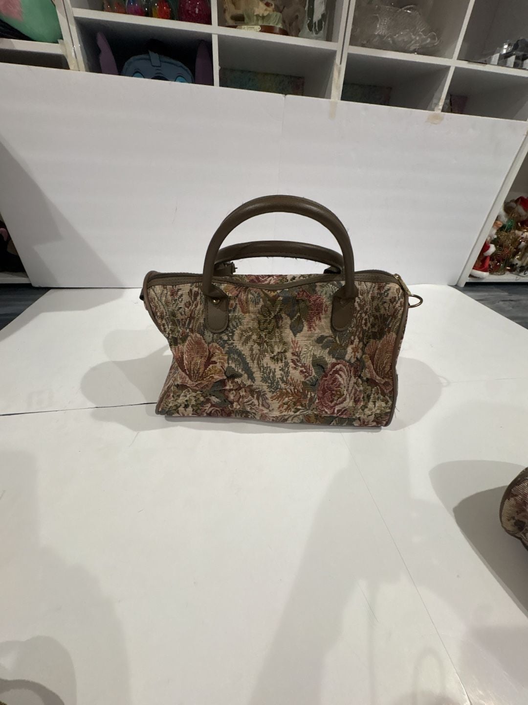 Vintage Jaguar Floral Tapestry Travel Duffle Bag and Cosmetic Case Set 9