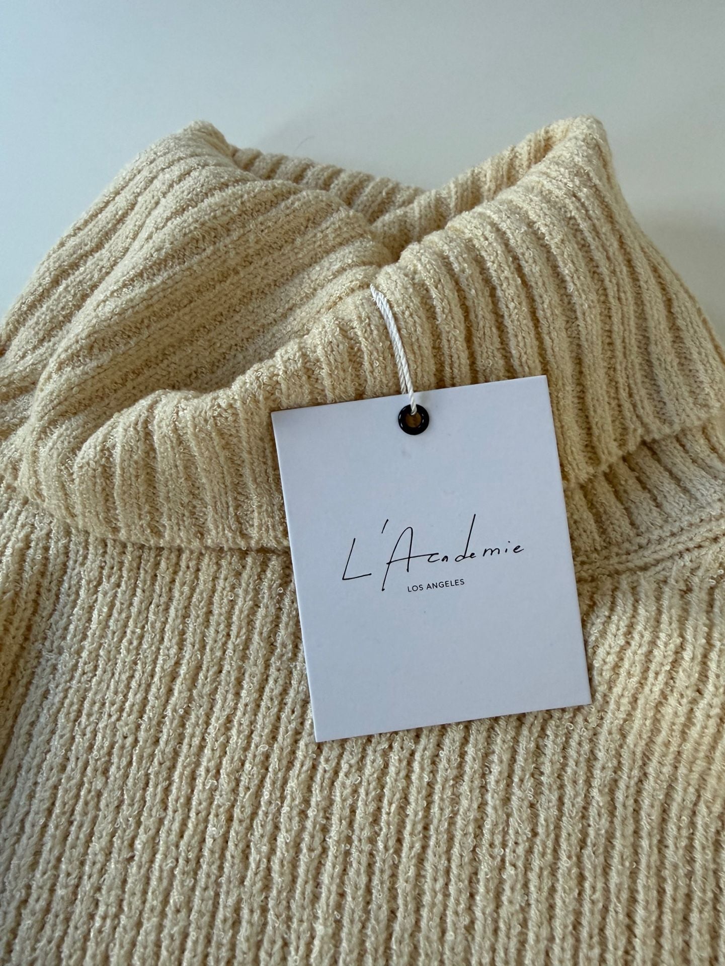 NWT L'Academie Cream Ribbed Knit Cropped Turtleneck Sweater 3