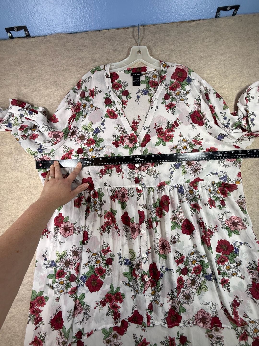 Torrid Women's Floral Print Chiffon Button-Front High-Low Blouse 5