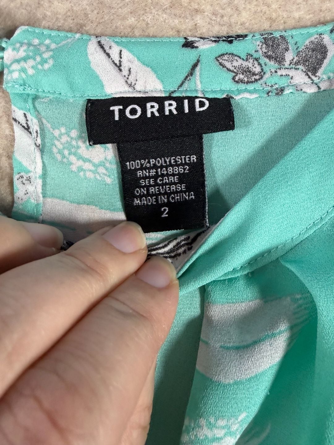 Torrid Women's Aqua Blue Floral Print Sheer Short Sleeve Blouse Size 2 2X 4