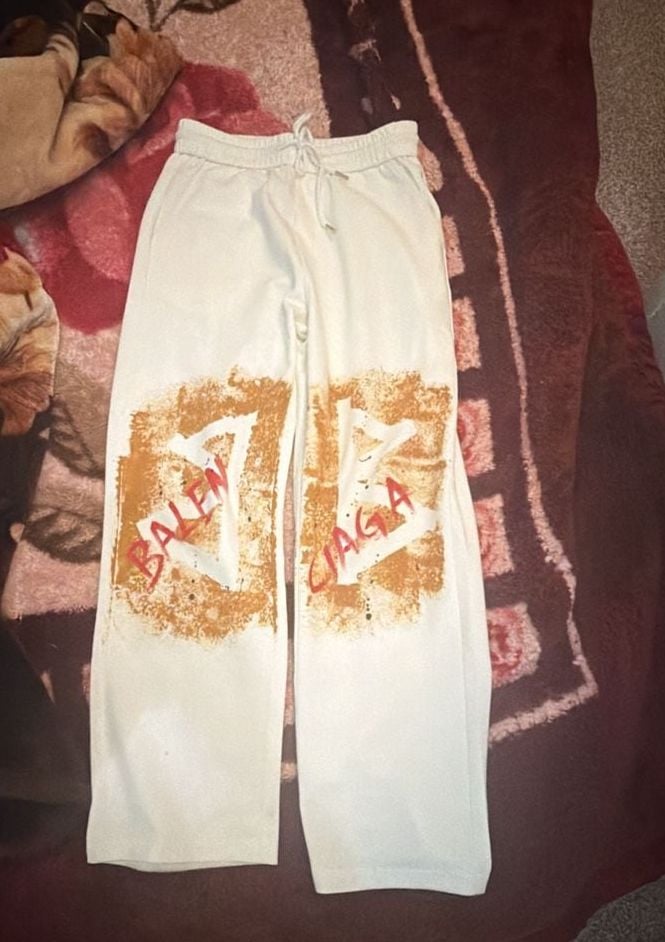 Balenciaga Bleach Print Graphic Wide Leg Sweatpants White 3