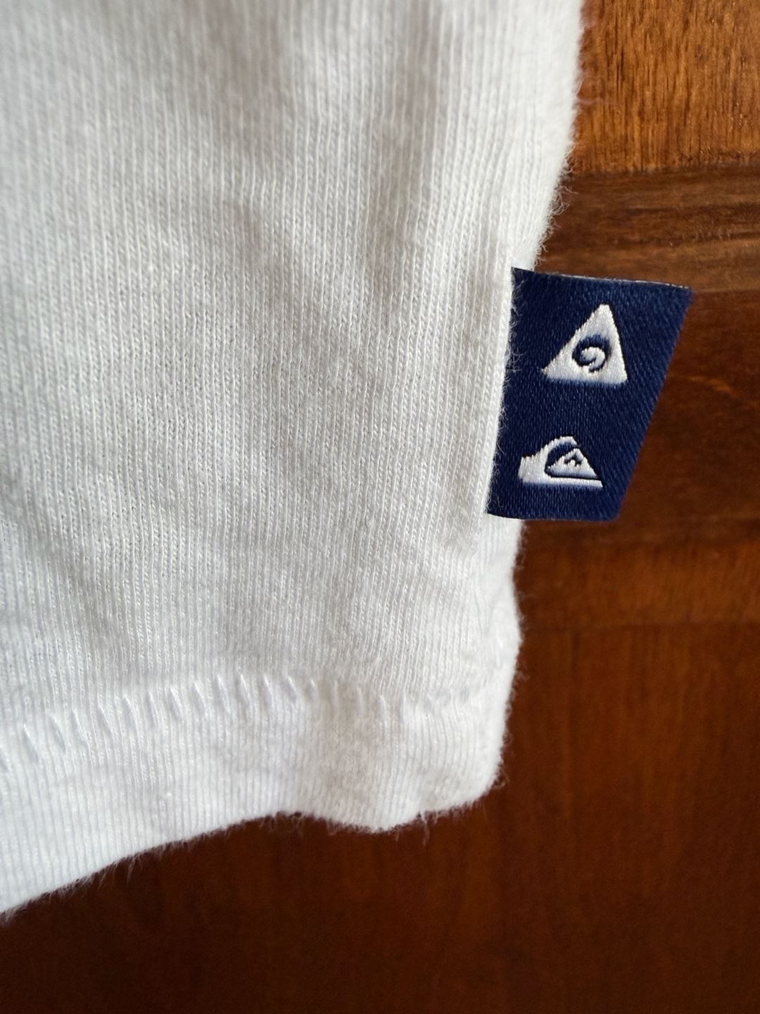 Quiksilver Tokolocom White Graphic Tank Top Size Small 7