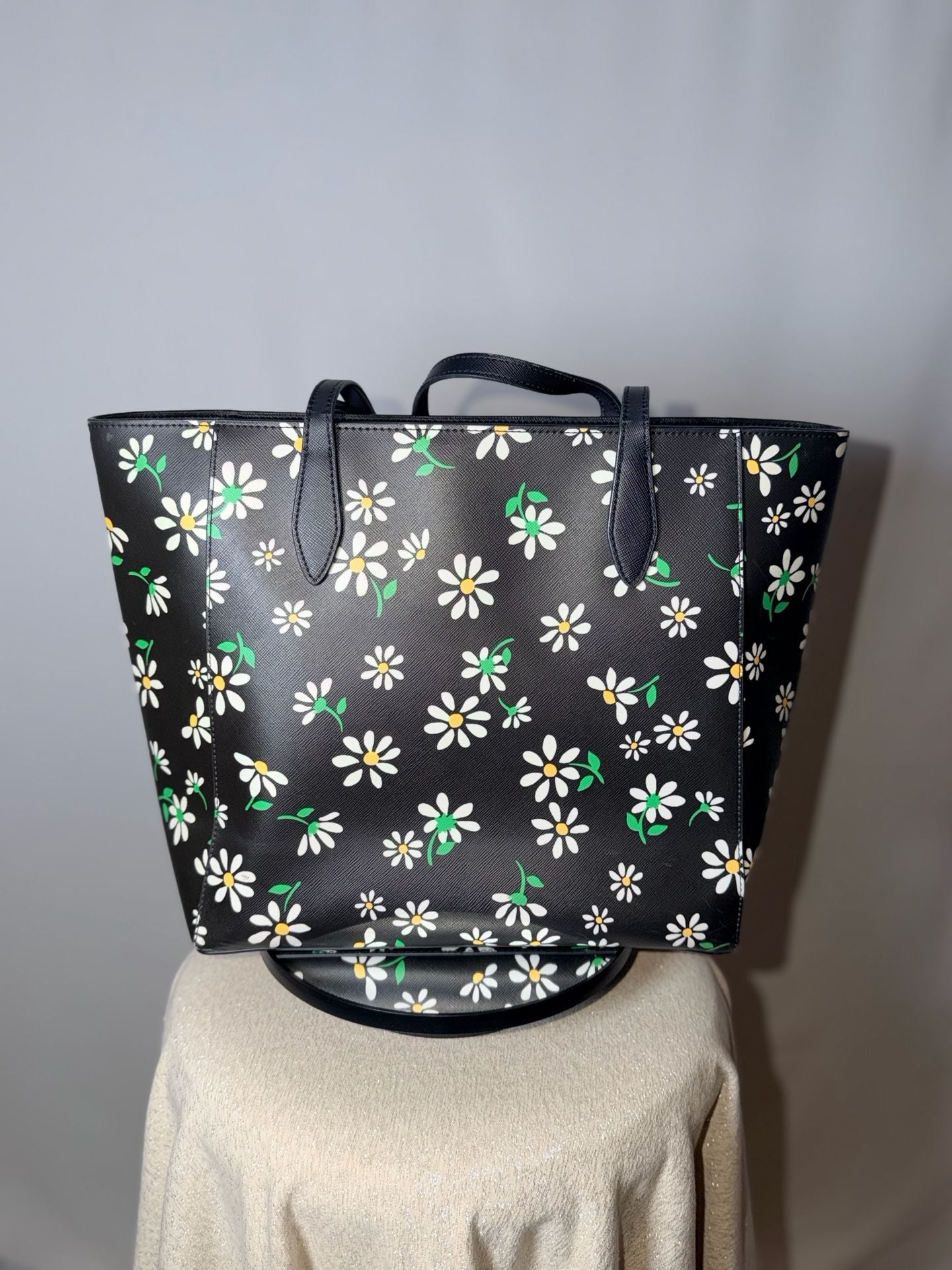 Kate Spade New York Dana Daisy Tote Black Multi Flower Saffiano Leather Handbag 3