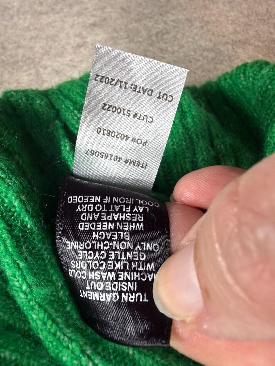 Torrid Green Puff Sleeve V-Neck Ribbed Hem Sweater Size 2 8